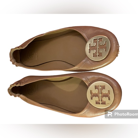 TORY BURCH brand MINI TRAVEL BALLET 🩰 SLIPPERS. Size 7. Very gently worn. - Picture 2 of 7